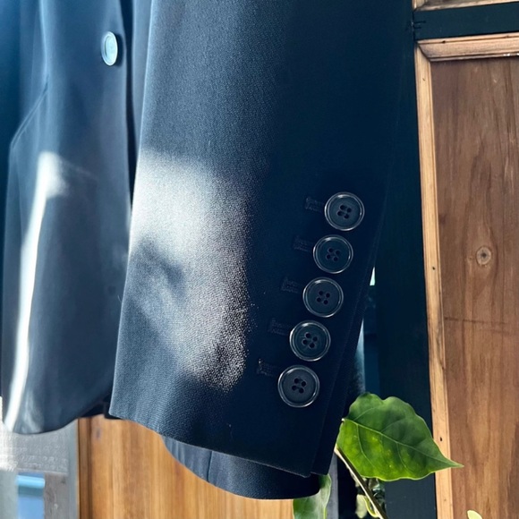 Anne Taylor • Black Blazer - Picture 2 of 3